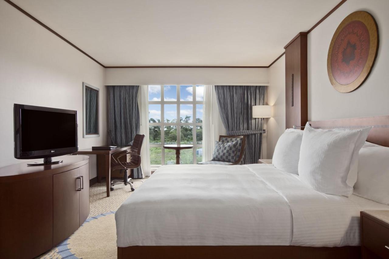 Bisila Palace Malabo Екстериор снимка